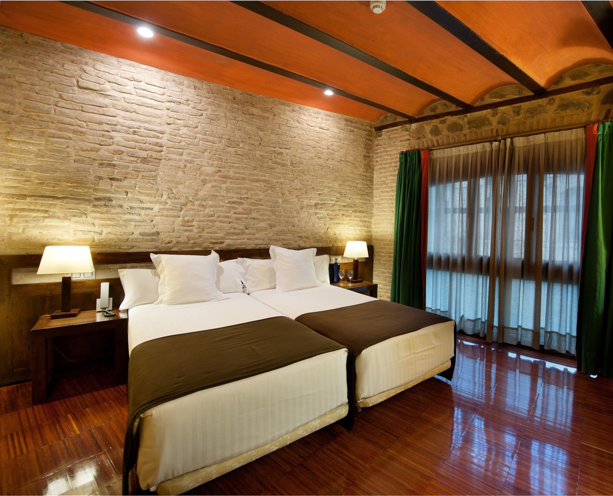 Abad Toledo Hotel Exterior photo